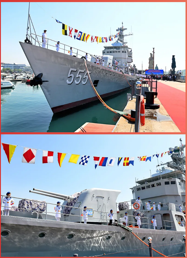 5月18日,中国海洋大学附属银海学校的小学生在昭通舰上表演海军旗语.