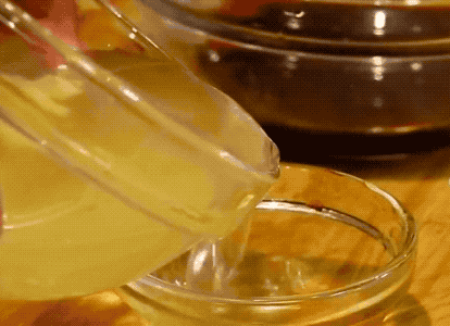 花生油、玉米油、菜籽油有啥区别？土榨油更有营养？开封超过这个时间，赶紧扔…