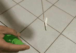 花露水|涂花露水，竟被引燃！7岁女童或终身残疾