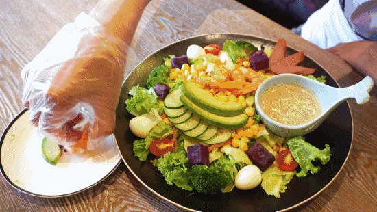 健康|那些自称健康的「轻食」，到底“赢”在了哪里？