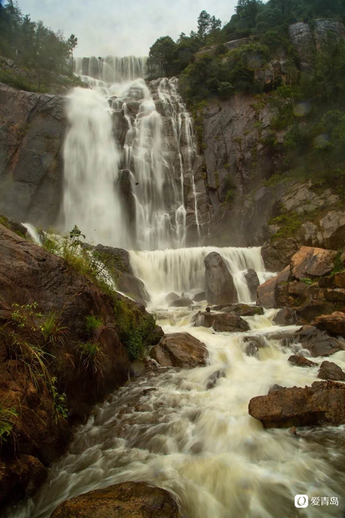 行走中的风景：神游魅力浙东诗词歌赋中的山水画廊