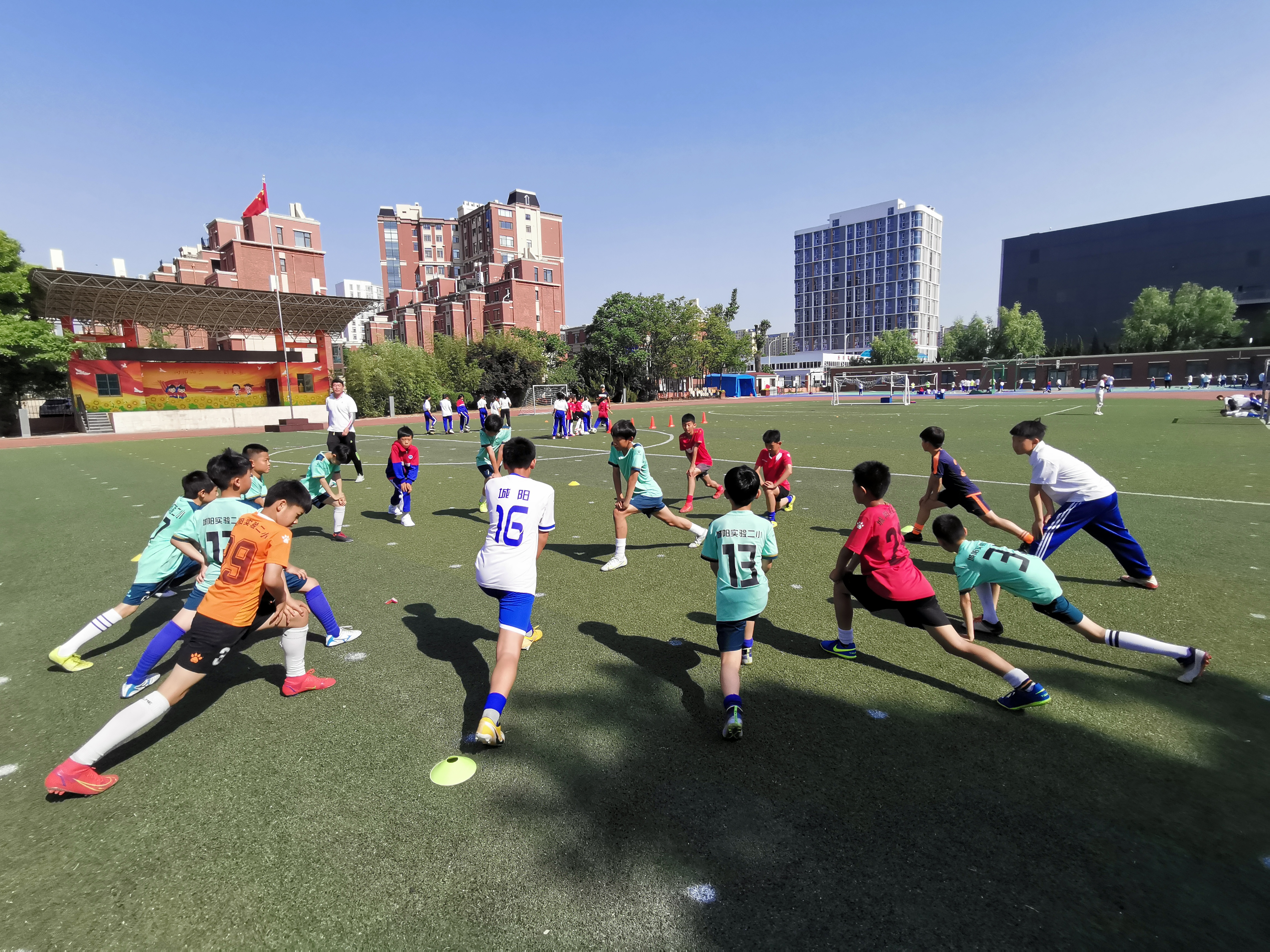 城阳区第二实验小学开展1+x课后服务.jpg