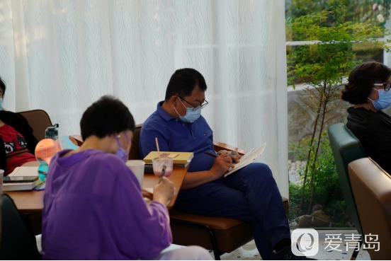 青岛哲学季读书会带你活成一束光