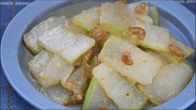 这种瓜堪称“人体水龙头”,夏季常吃,排出湿气祛水肿!越吃身体越轻松~