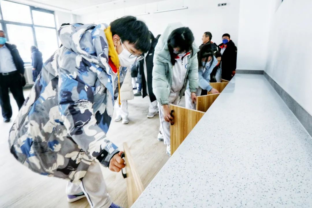 新学期,一起向未来!青岛三中开展首探新校活动