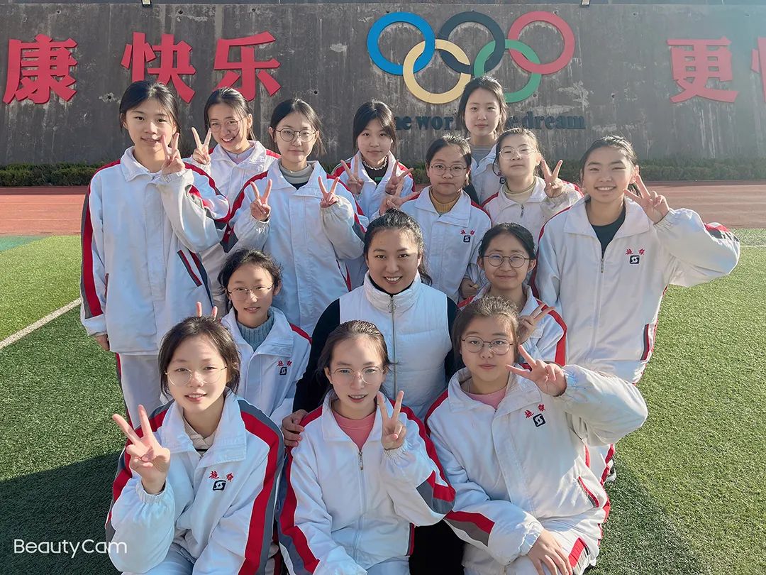 超银年度人物来啦！他们点亮了学生的人生！