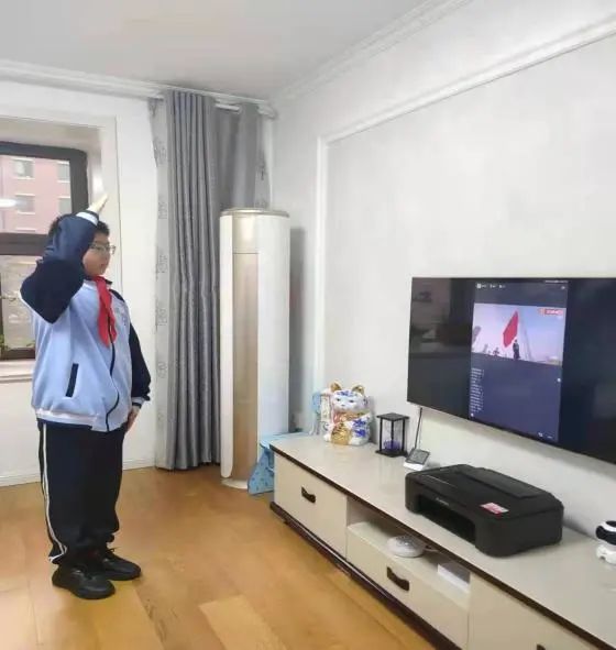 同心战疫！“云”端升旗仪式，有力量！