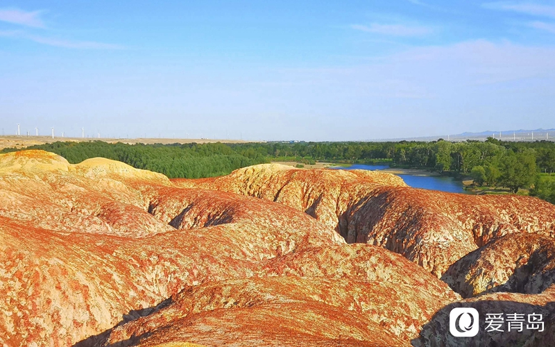 行走中的风景:红妆绿林五彩滩 走进柔情与苍劲的世界