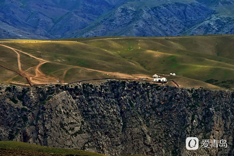 行走中的风景：穿行山脊上的莽原 来喀拉峻感受原始的自然之美