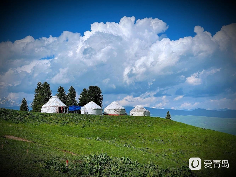 行走中的风景：穿行山脊上的莽原 来喀拉峻感受原始的自然之美