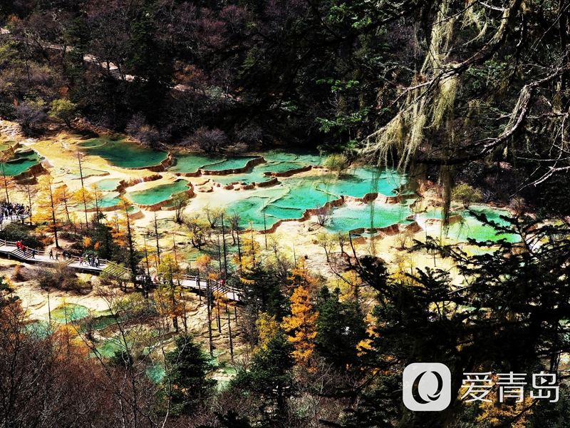 行走中的风景:高山上的碧玉 遗落人间的七彩瑶池