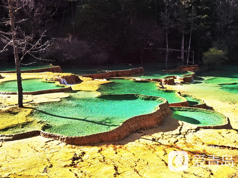 行走中的风景:高山上的碧玉 遗落人间的七彩瑶池