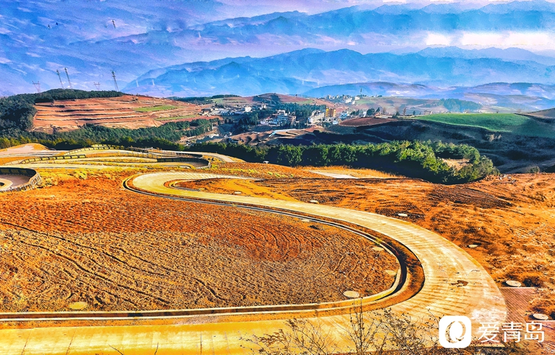 行走中的风景：寻访大自然的调色盘 绚丽多彩的东川红土地