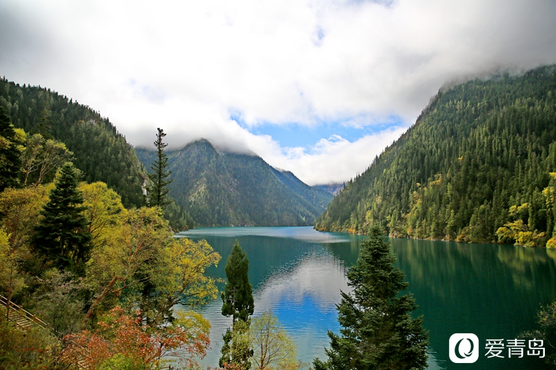 行走中的风景:悠游天府之国沉醉斑斓九寨