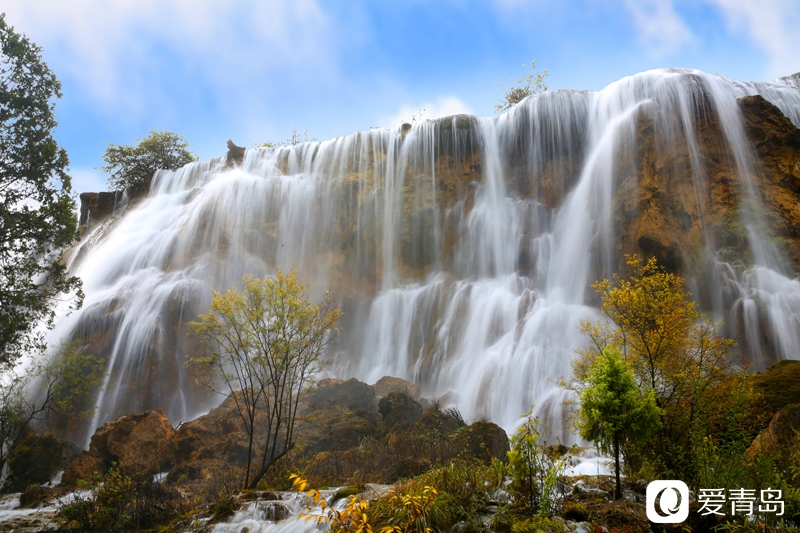 行走中的风景:悠游天府之国沉醉斑斓九寨