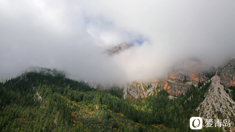 行走中的风景:悠游天府之国沉醉斑斓九寨
