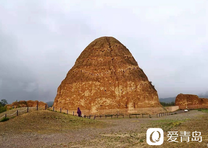行走中的风景：大漠无疆长河长 驼铃声声美酒香