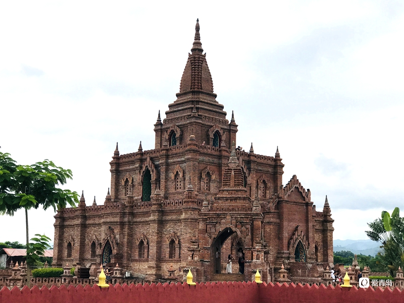 行走中的风景:云南边陲小城 领略异域风情