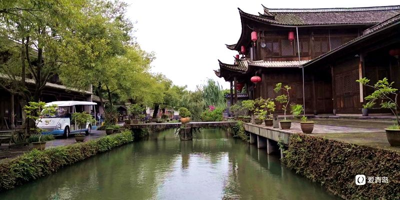 行走中的风景:云南边陲小城 领略异域风情