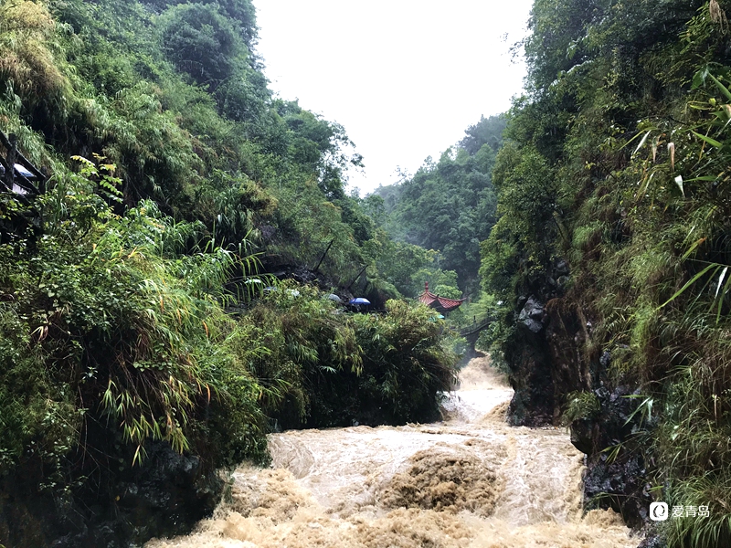 行走中的风景:云南边陲小城 领略异域风情
