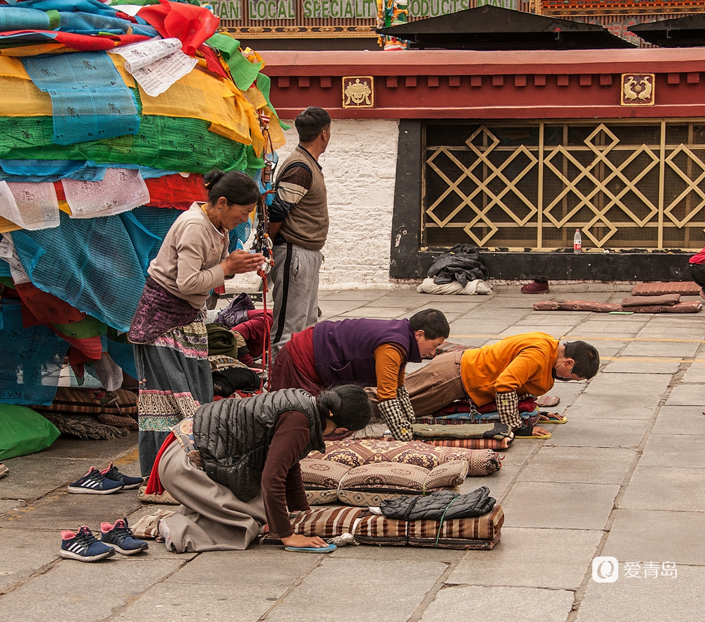 行走中的风景:在世界屋脊 邂逅被桃花唤醒的春天