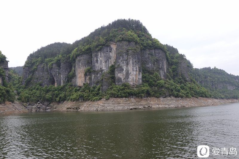行走中的风景：穿行地心谷，藏在峡谷中的世外桃源