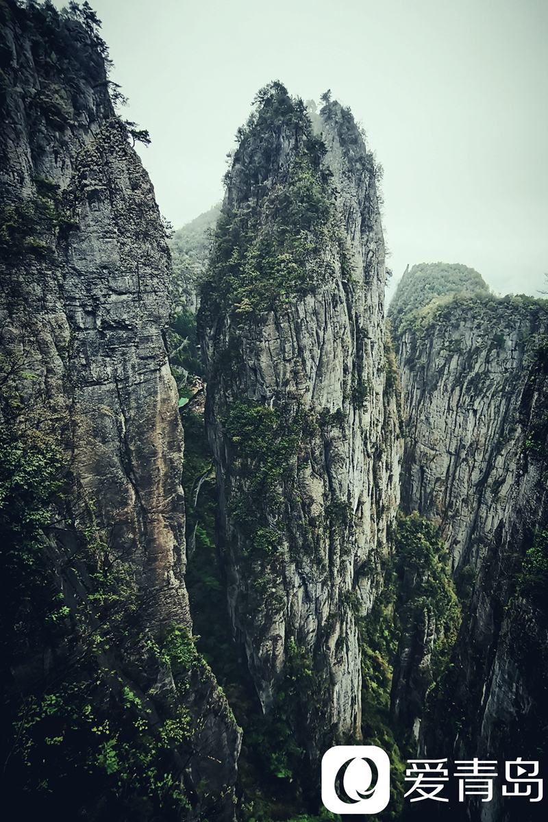 行走中的风景:穿行地心谷,藏在峡谷中的世外桃源