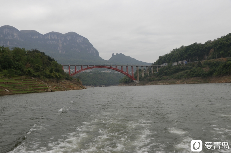 行走中的风景:穿行地心谷,藏在峡谷中的世外桃源