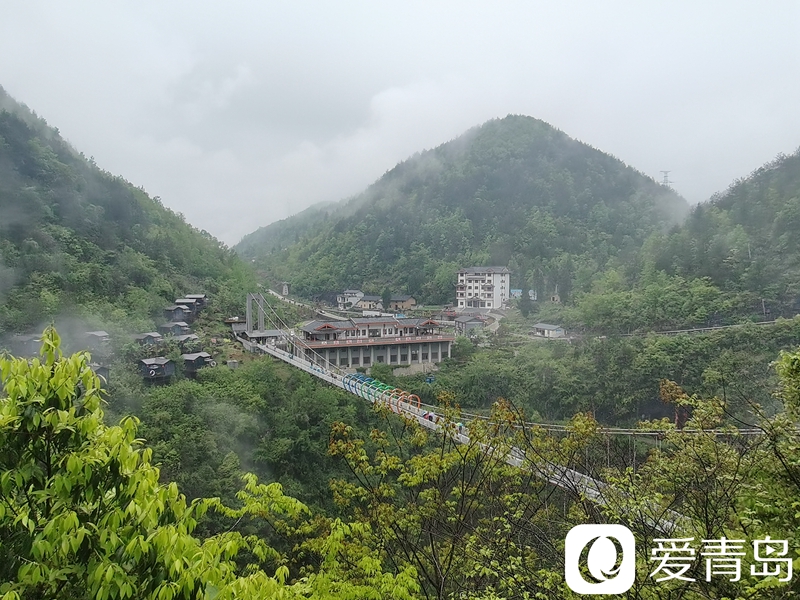 行走中的风景:穿行地心谷,藏在峡谷中的世外桃源
