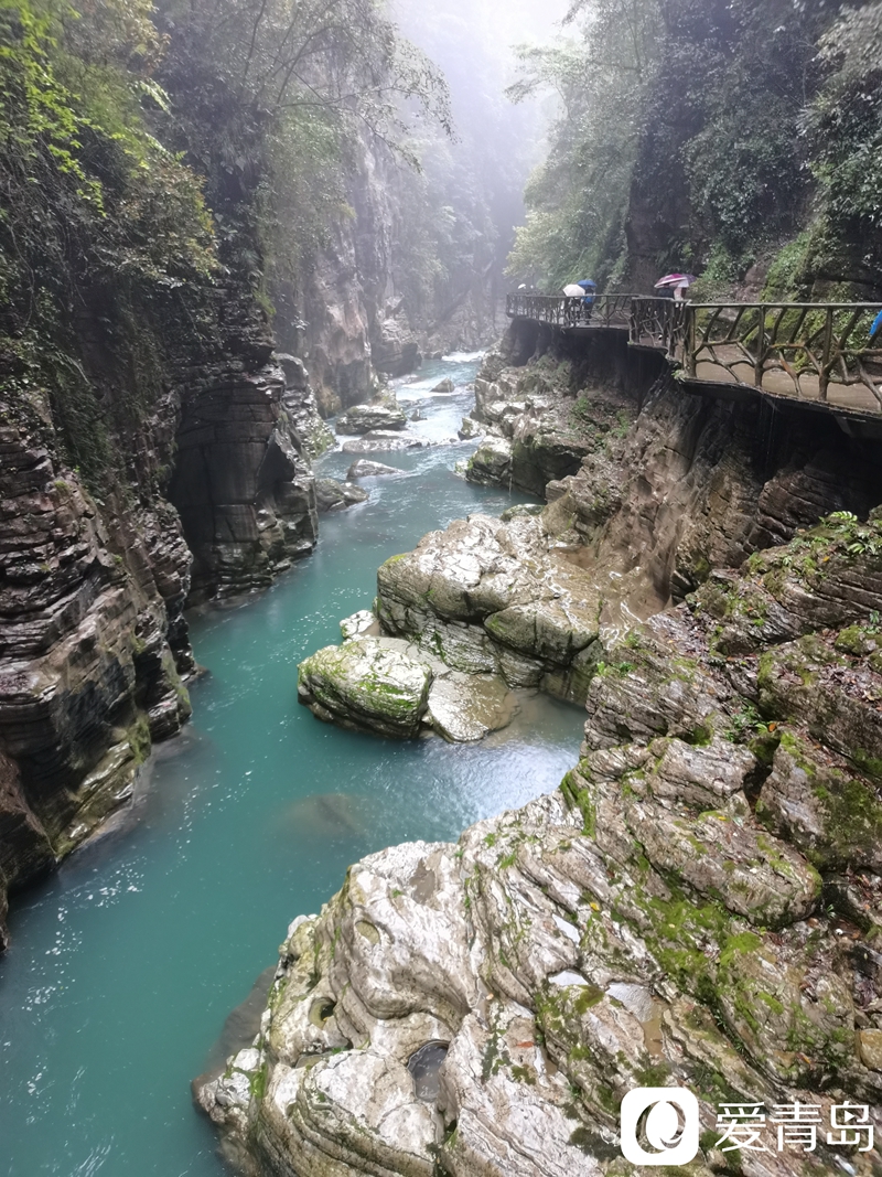 行走中的风景:穿行地心谷,藏在峡谷中的世外桃源