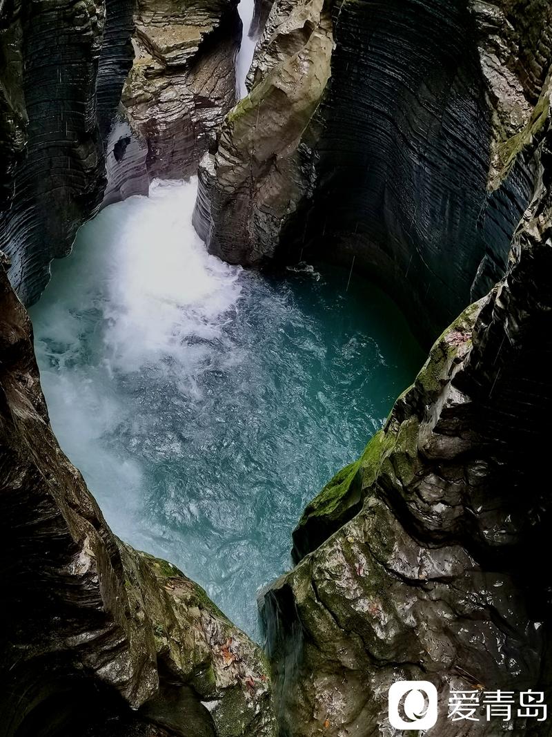 行走中的风景:穿行地心谷,藏在峡谷中的世外桃源