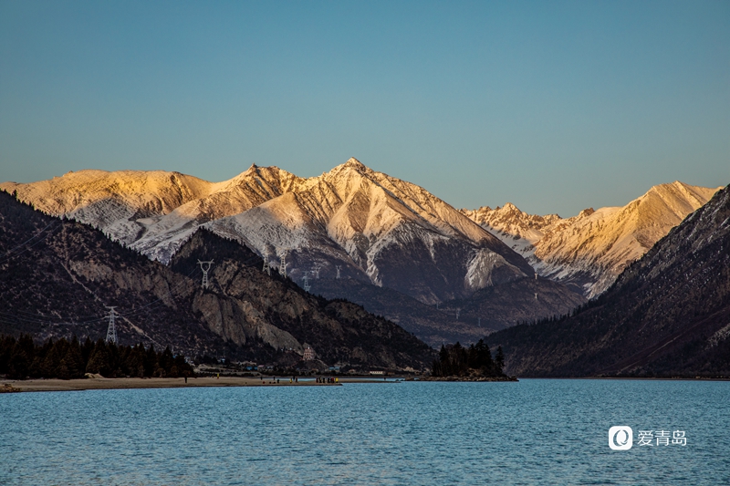 行走中的风景：扛着相机入西藏 闯进雪山和桃花的世界