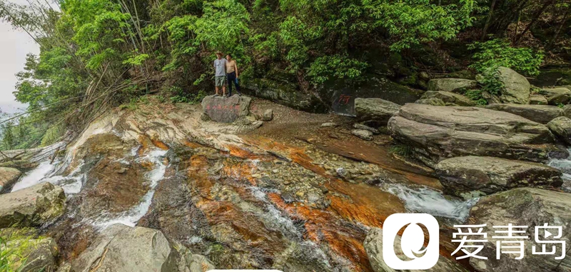 行走中的风景:望壮丽庐山瀑布 叹祖国大好河山