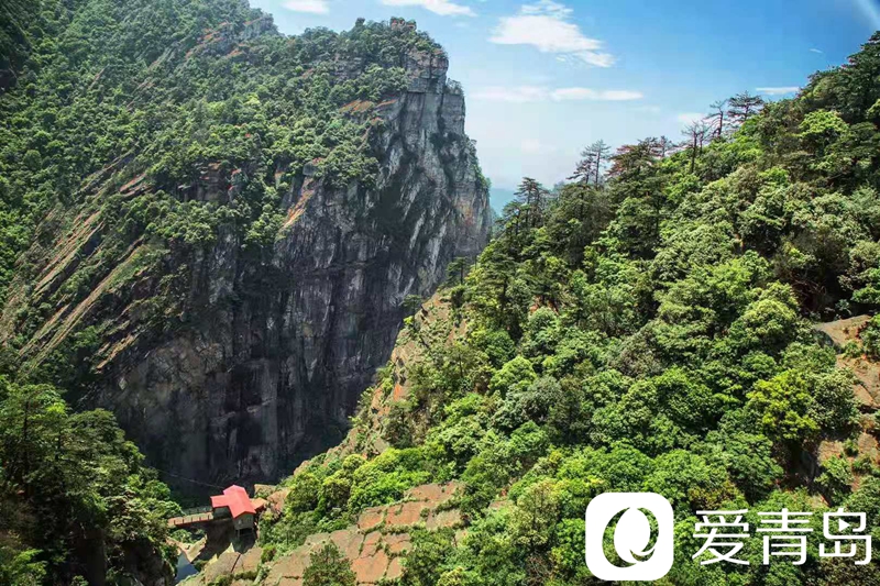 行走中的风景：望壮丽庐山瀑布 叹祖国大好河山