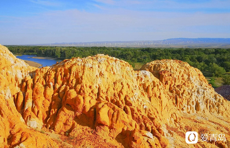 行走中的风景:绝美绚丽五彩滩柔情与苍劲的完美融合