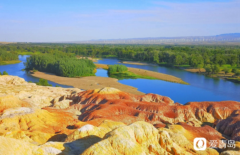 行走中的风景:绝美绚丽五彩滩柔情与苍劲的完美融合