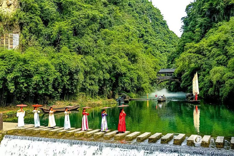 行走中的风景: 巴风楚韵 烟雨三峡