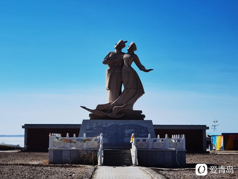 行走中的风景:绝美水上丹霞 群山环抱的人间仙境