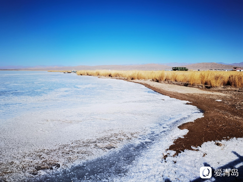 行走中的风景:绝美水上丹霞 群山环抱的人间仙境