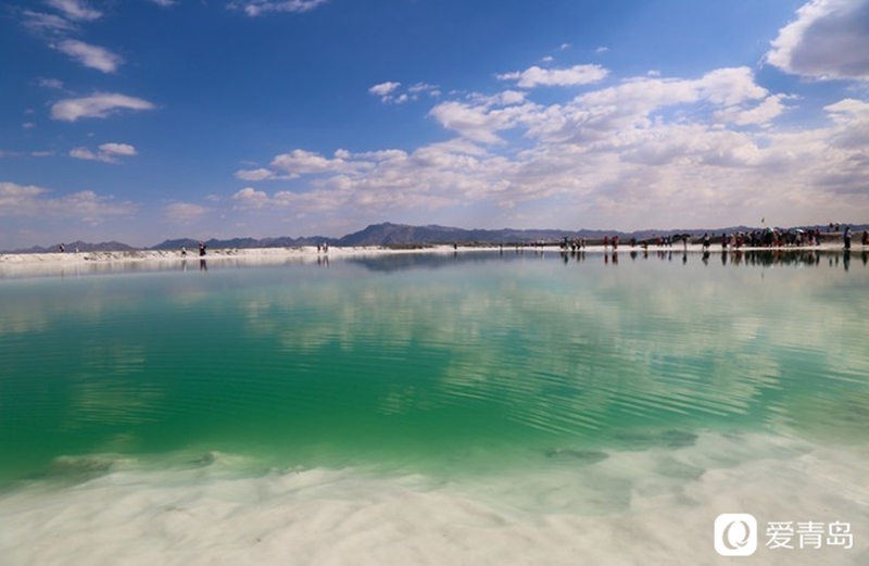行走中的风景:绝美水上丹霞 群山环抱的人间仙境