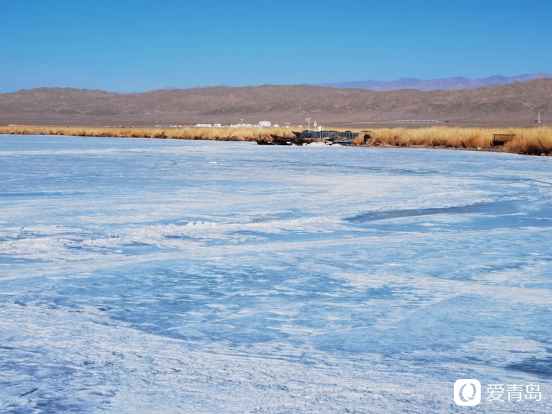 行走中的风景:绝美水上丹霞 群山环抱的人间仙境