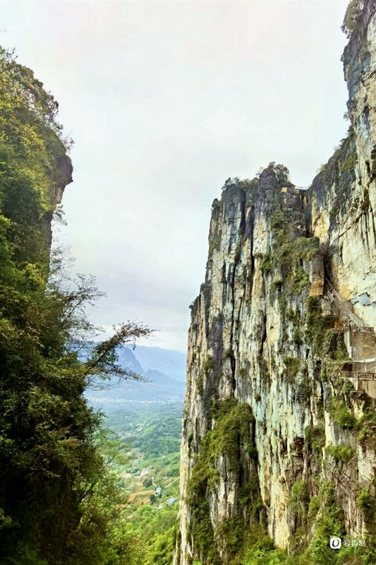 行走中的风景:施恩峡谷大冒险 北纬30°的自然馈赠