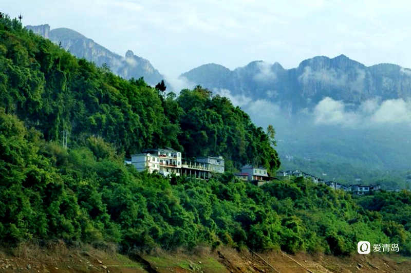 行走中的风景:施恩峡谷大冒险 北纬30°的自然馈赠