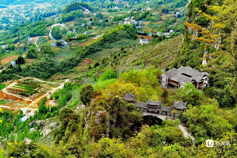 行走中的风景:施恩峡谷大冒险 北纬30°的自然馈赠