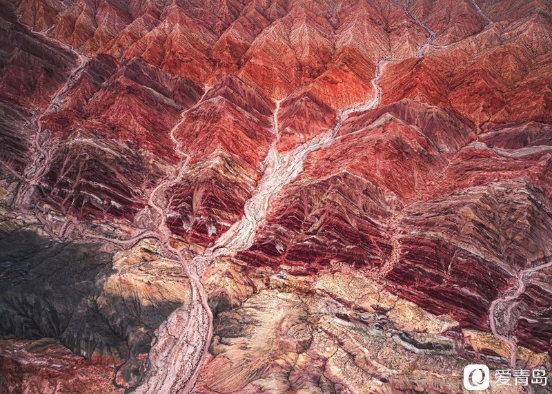 行走中的风景:风光无限青海行 揭秘戈壁深处的“恶魔之眼”