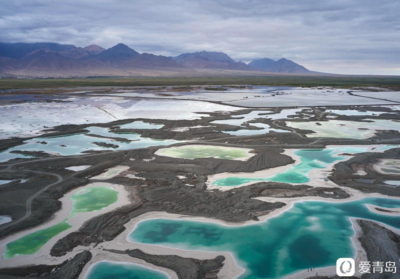 行走中的风景:风光无限青海行 揭秘戈壁深处的“恶魔之眼”