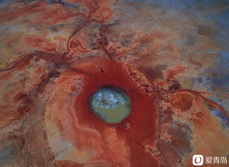 行走中的风景:风光无限青海行 揭秘戈壁深处的“恶魔之眼”