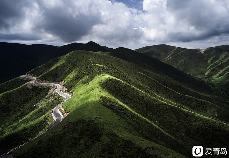 行走中的风景:风光无限青海行 揭秘戈壁深处的“恶魔之眼”