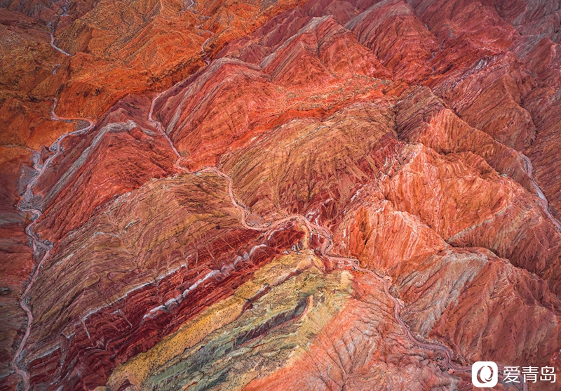 行走中的风景:风光无限青海行 揭秘戈壁深处的“恶魔之眼”