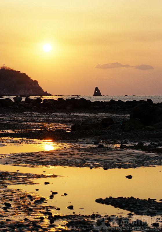 石老人海滨迎接虎年日出 令人振奋和陶醉